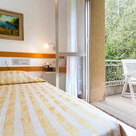 Hotel Rossini Tabiano Terme Exteriér fotografie