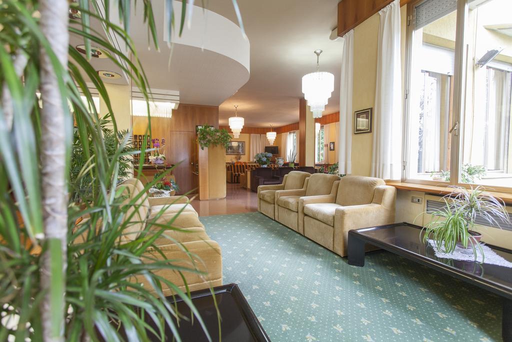 Hotel Rossini Tabiano Terme Exteriér fotografie