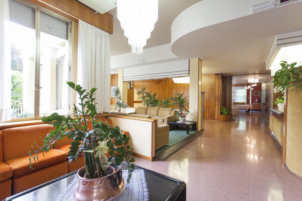 Hotel Rossini Tabiano Terme Exteriér fotografie