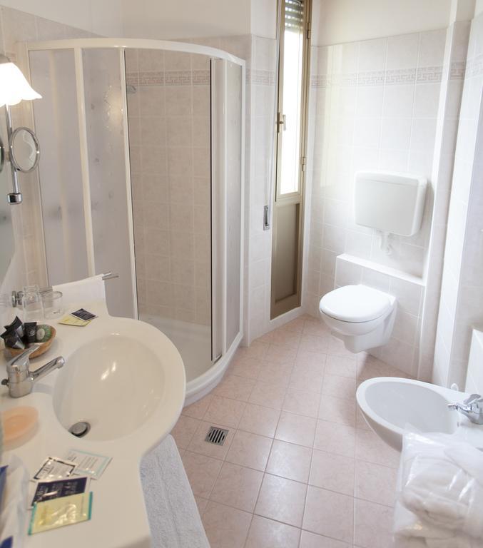 Hotel Rossini Tabiano Terme Exteriér fotografie