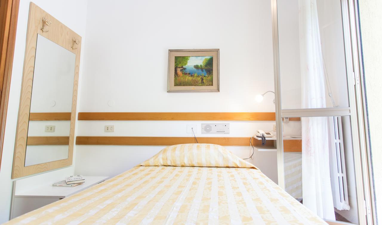 Hotel Rossini Tabiano Terme Exteriér fotografie